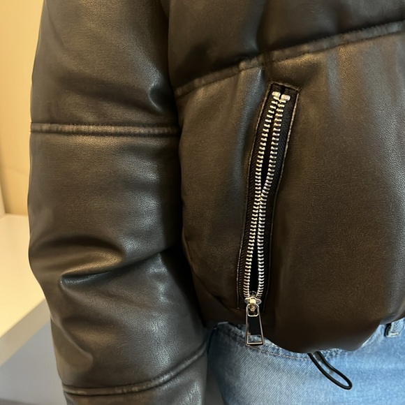 Zara Puffer stylish jacket - Picture 2 of 4